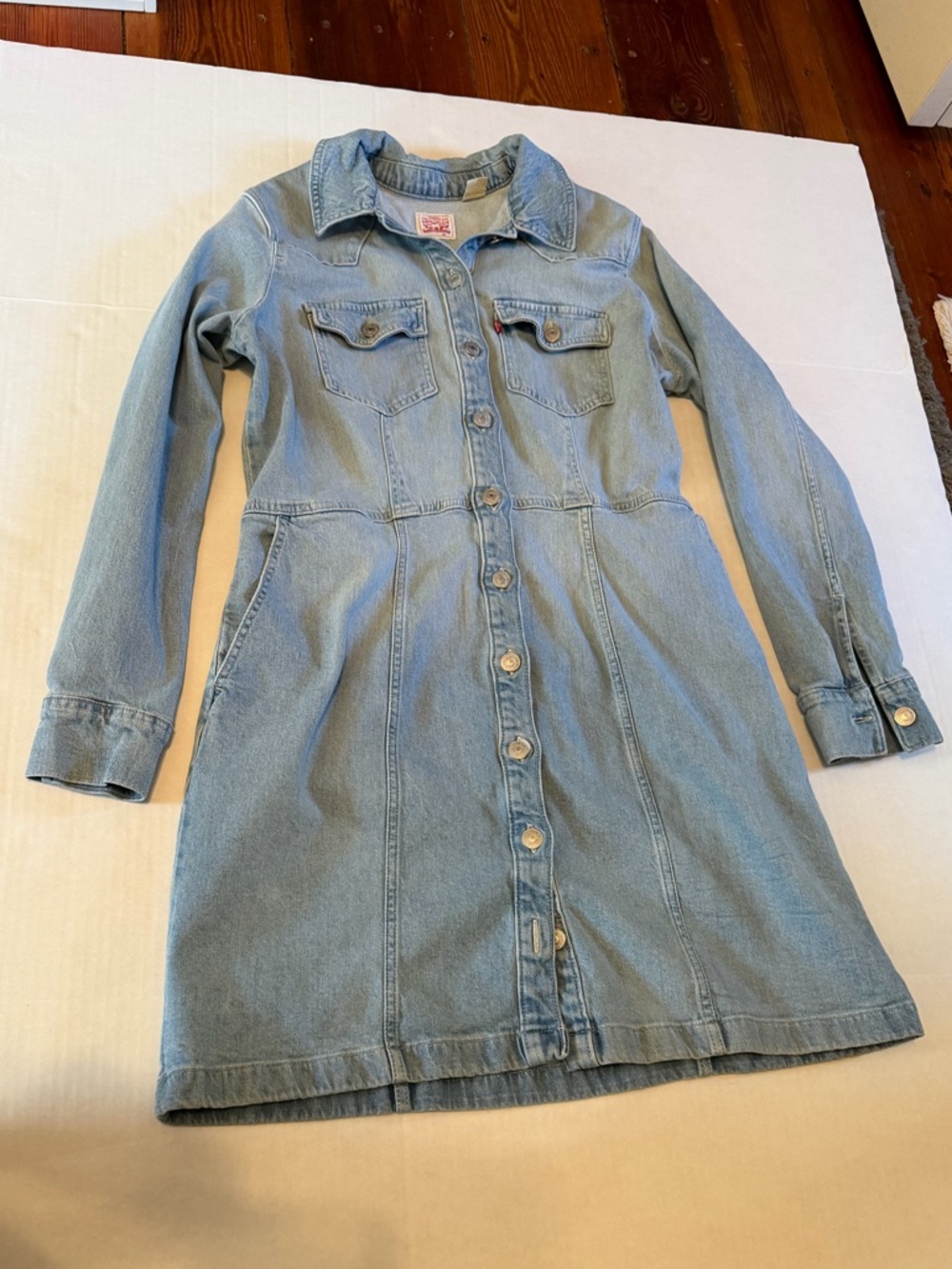 Light Wash Denim Button-Front Dress by Levi’s sz large